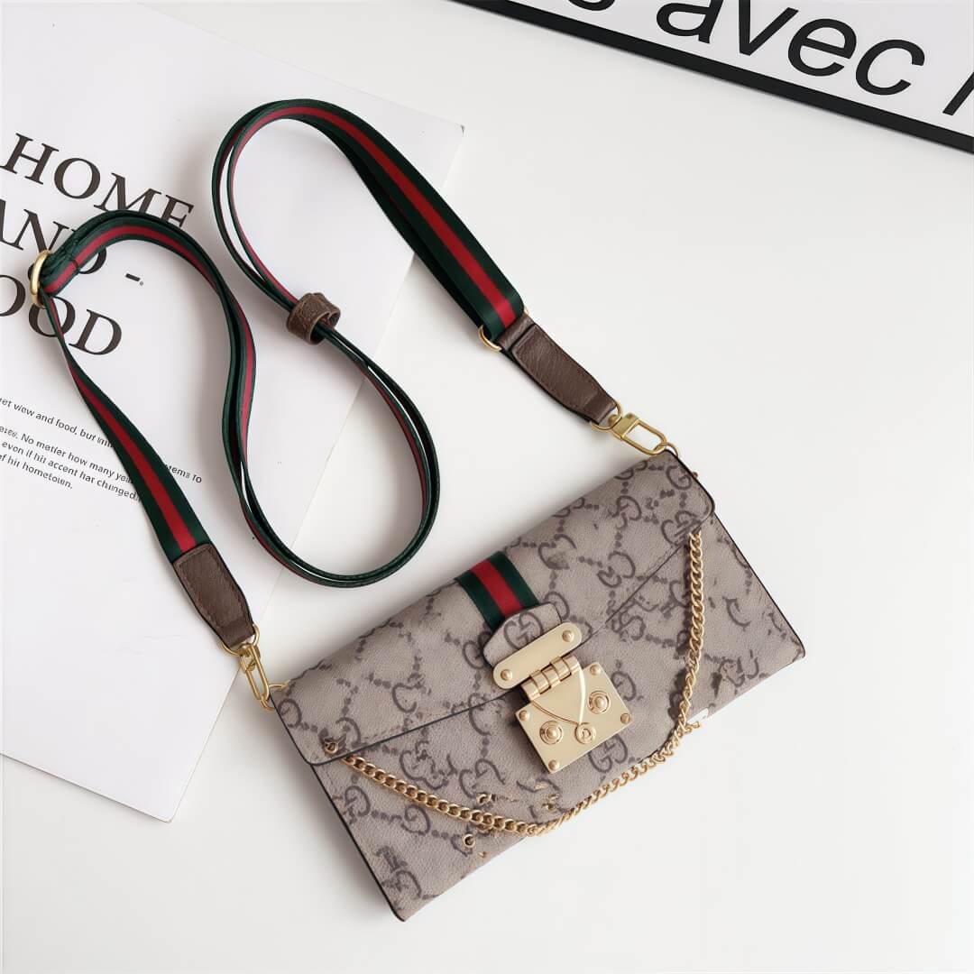 Crossbody-inspirerat iPhonefodral i läder med korthållare