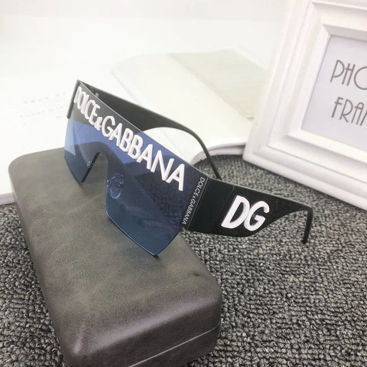 Gafas de sol cuadradas de moda novedosa