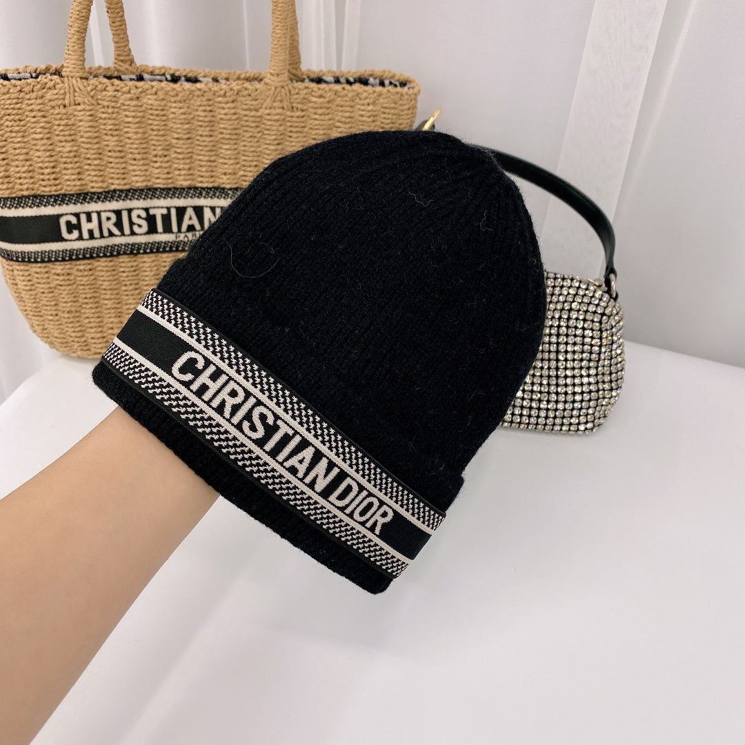 Berretto vintage obliquo in maglia di lana | Cappello invernale di design di lusso