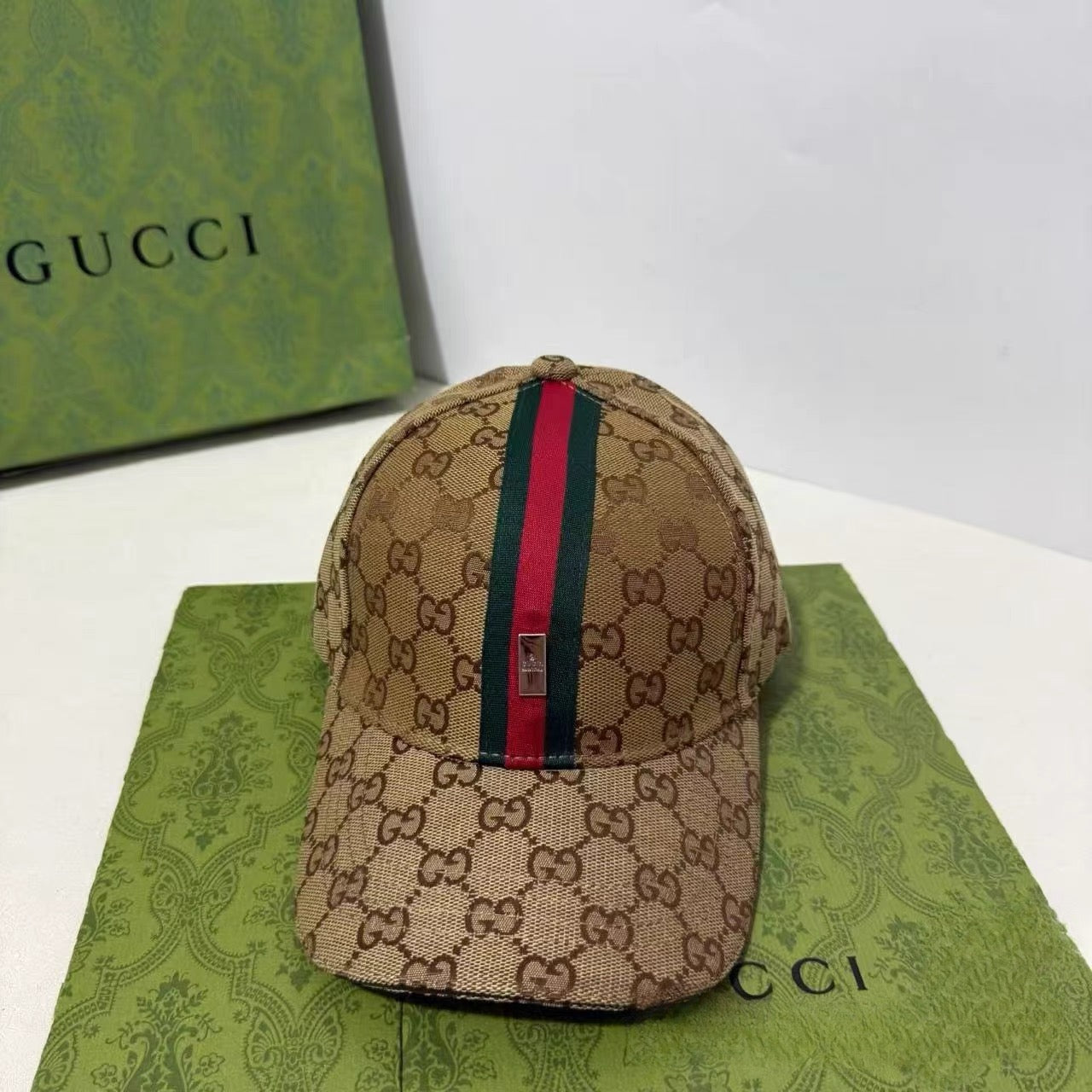Cappello classico di lusso 05
