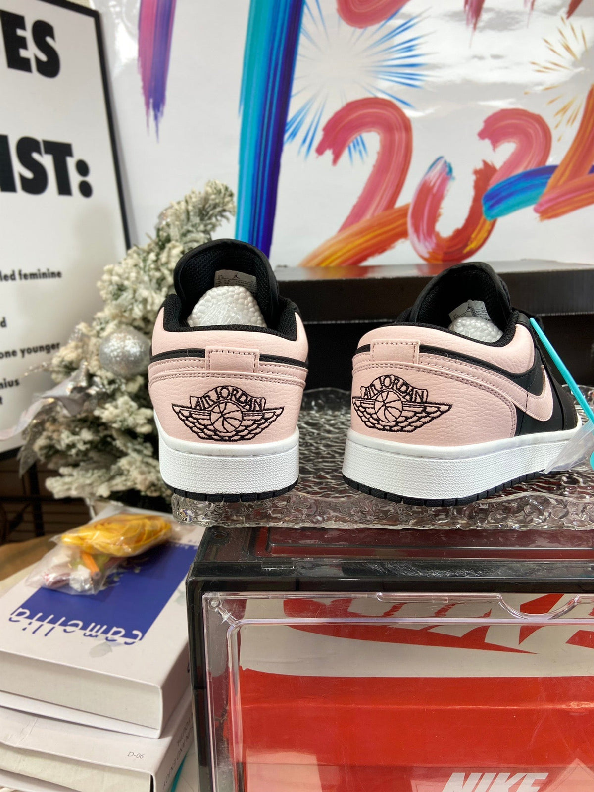 Sneaker casual basse color block nere e rosa