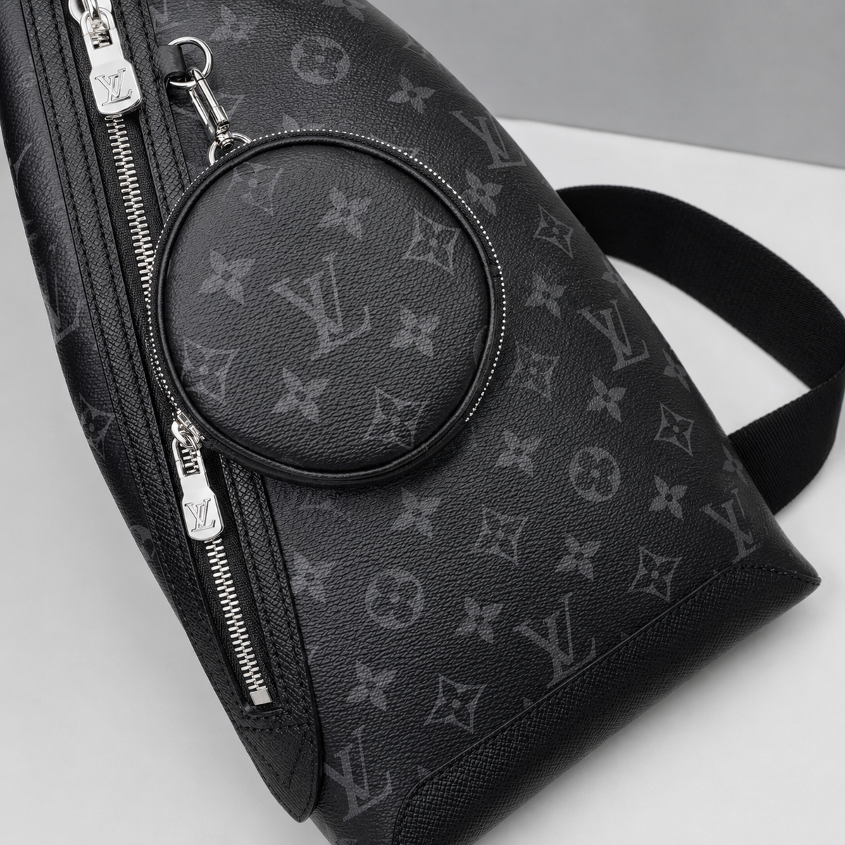 Minimalist Detachable Pouch Crossbody Chest Bag