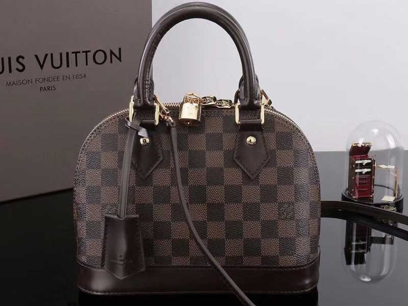 Elegant Top‑Handle Crossbody Bag
