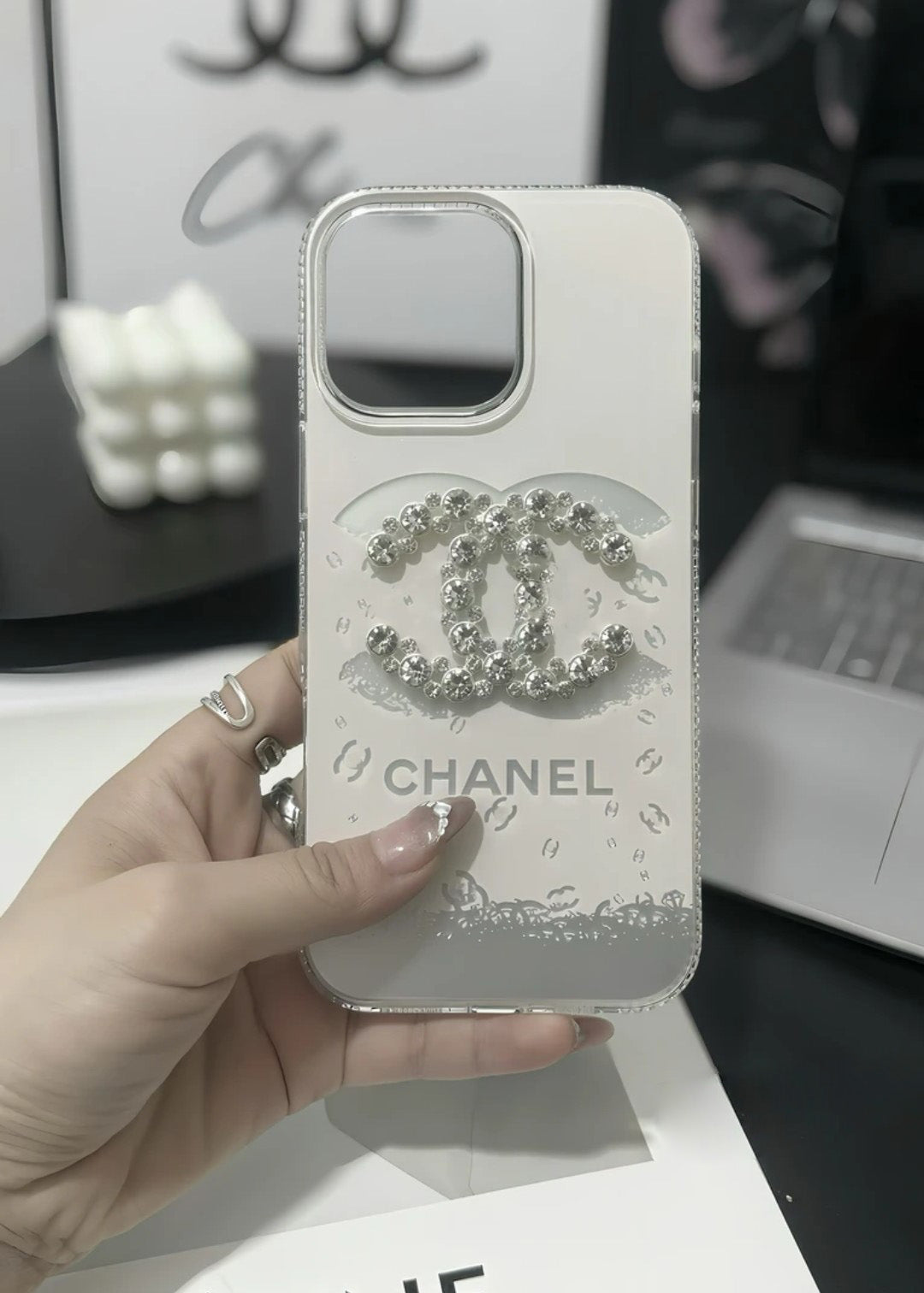 Tyylikäs ylellinen kristalli iPhone-kotelo rannekoruhihnalla
