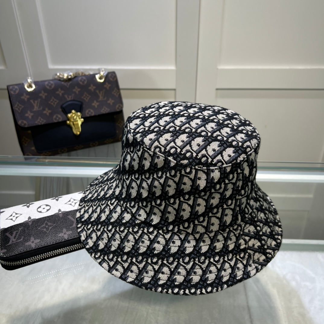 Klassisk vintage skrå monogram bøttehat