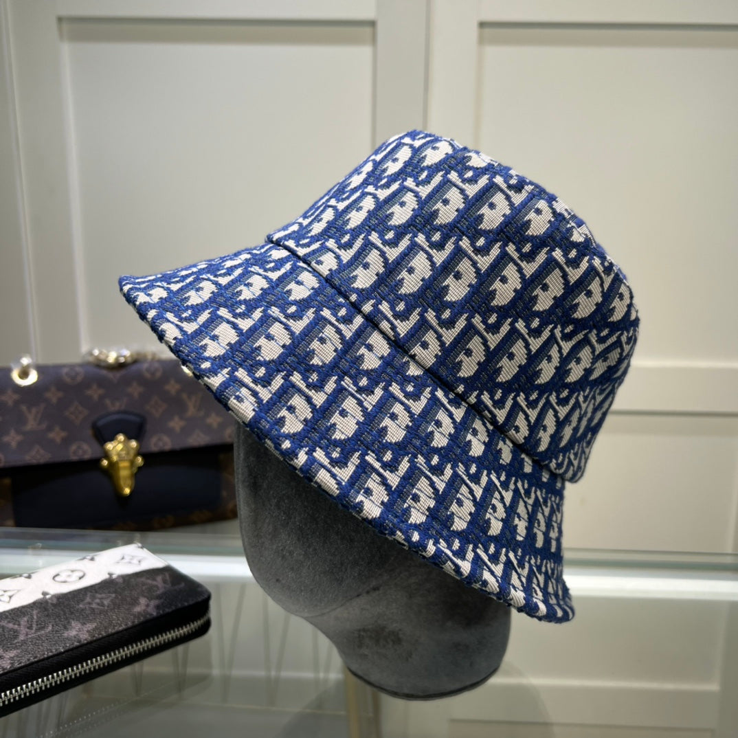 Klassisk vintage skrå monogram bøttehat