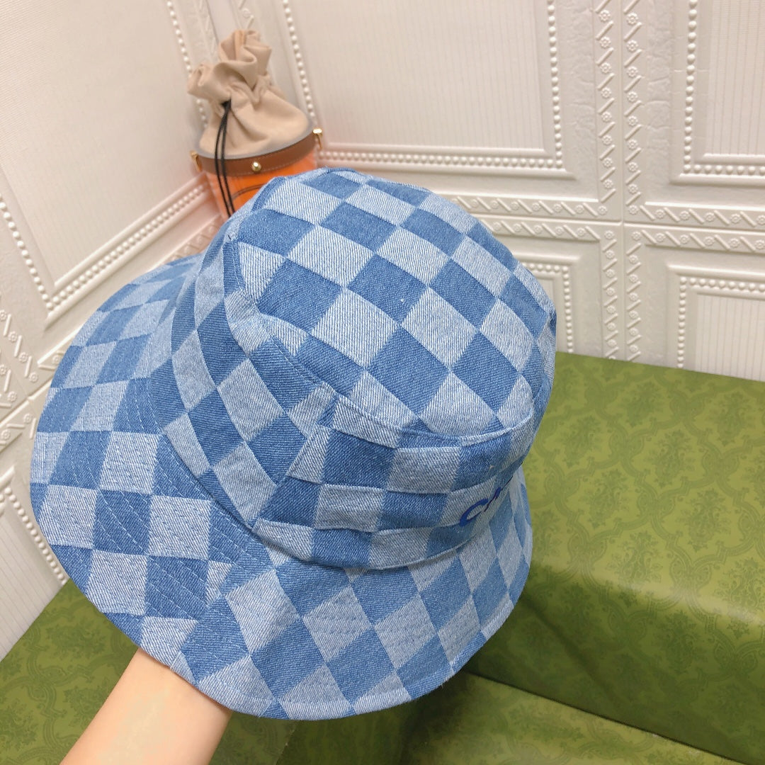 Cappello da pescatore trapuntato Chanel da donna & uomo