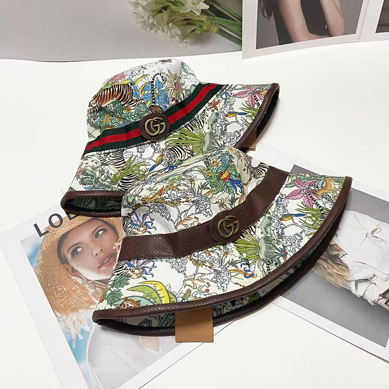 Classico cappello da pescatore con stampa giungla