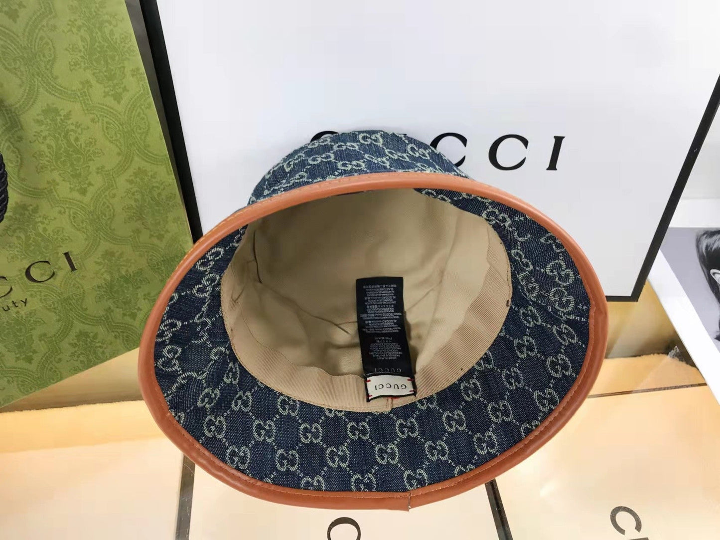Classico cappello da pescatore in denim premium con monogramma GG da uomo & Donna