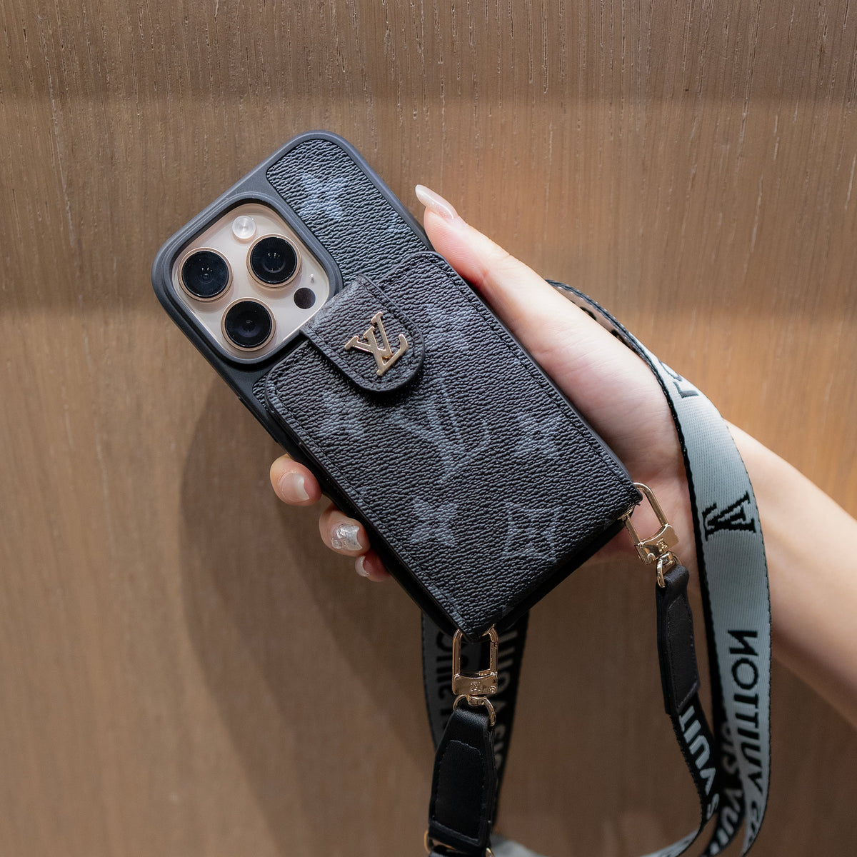 Luxuriöse iPhone-Hülle zum Umhängen mit Kartenhalter und Riemen