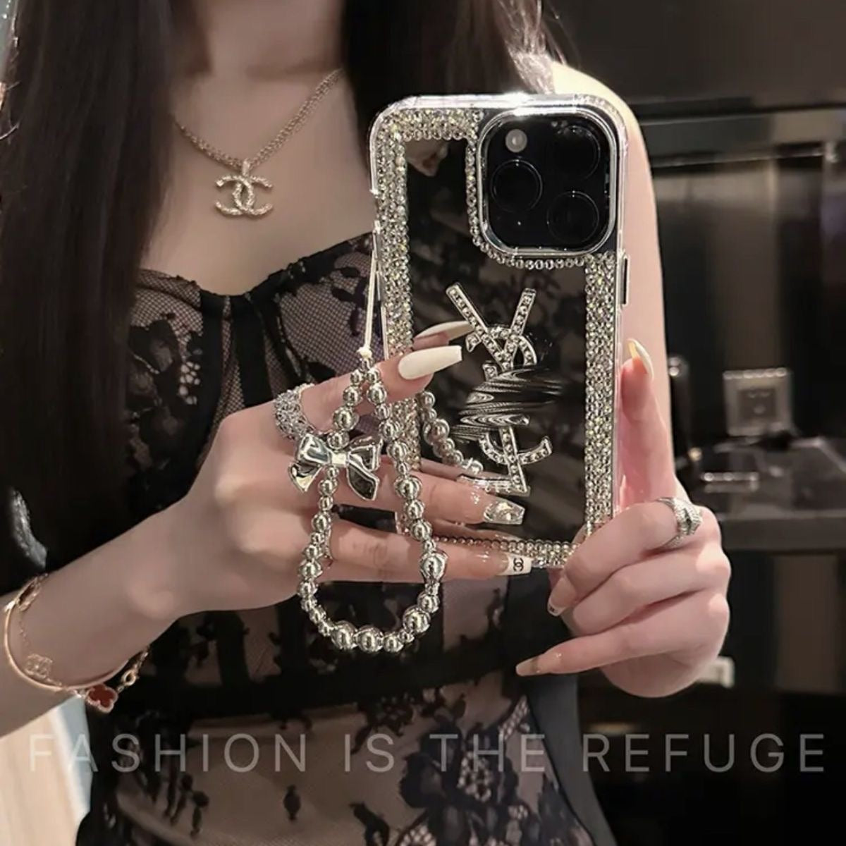 Pouzdro na iPhone Glamorous Beauty Mirror – make-up a styl na cestách!