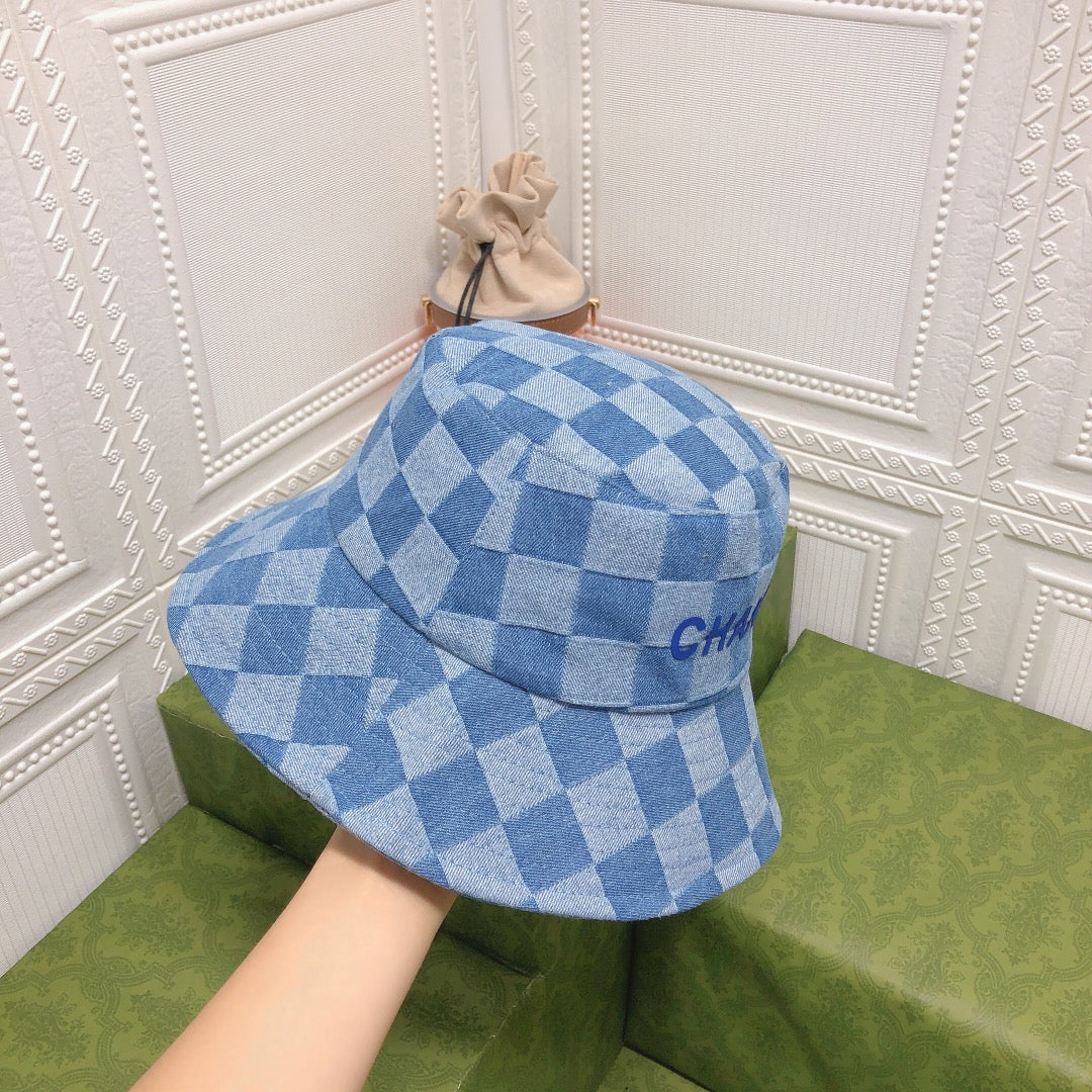 Cappello da pescatore trapuntato Chanel da donna & uomo