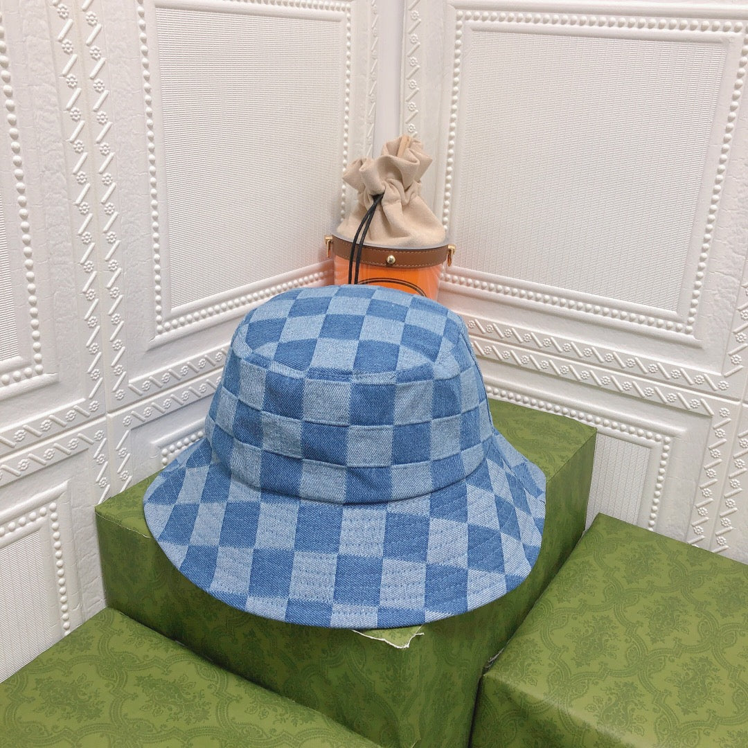 Cappello da pescatore trapuntato Chanel da donna & uomo