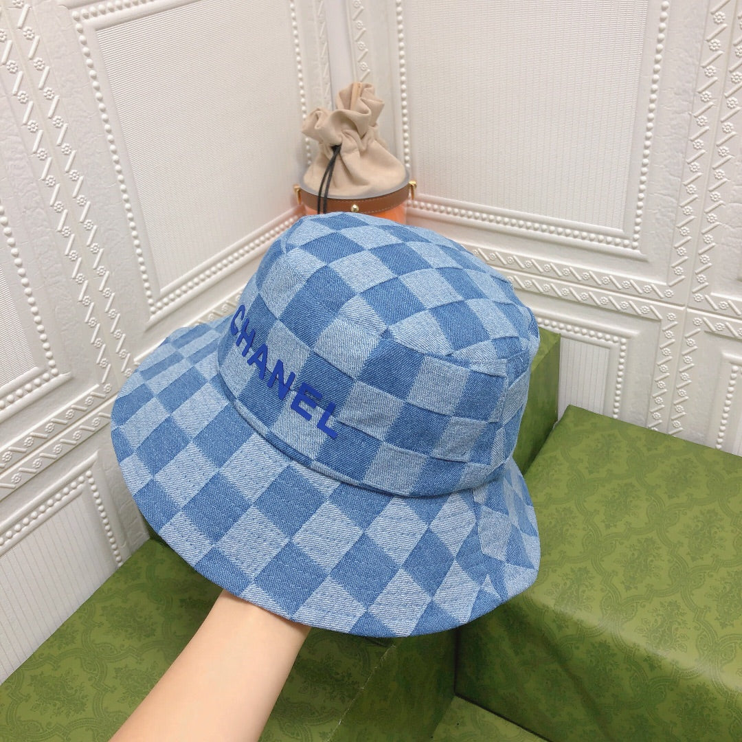Cappello da pescatore trapuntato Chanel da donna & uomo