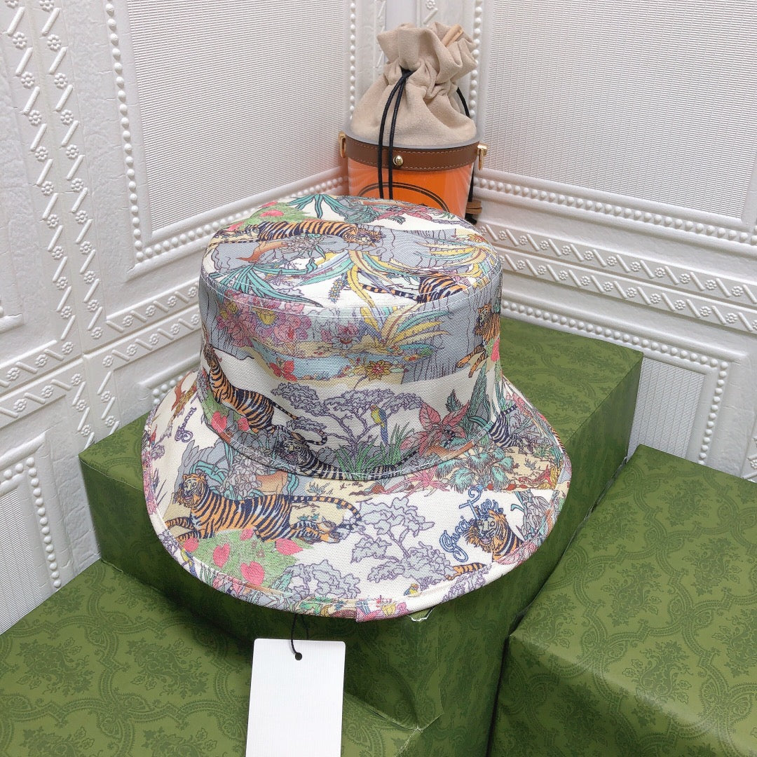 Cappello da pescatore classico in cotone tigre floreale | Cappello da pescatore botanico di design di lusso