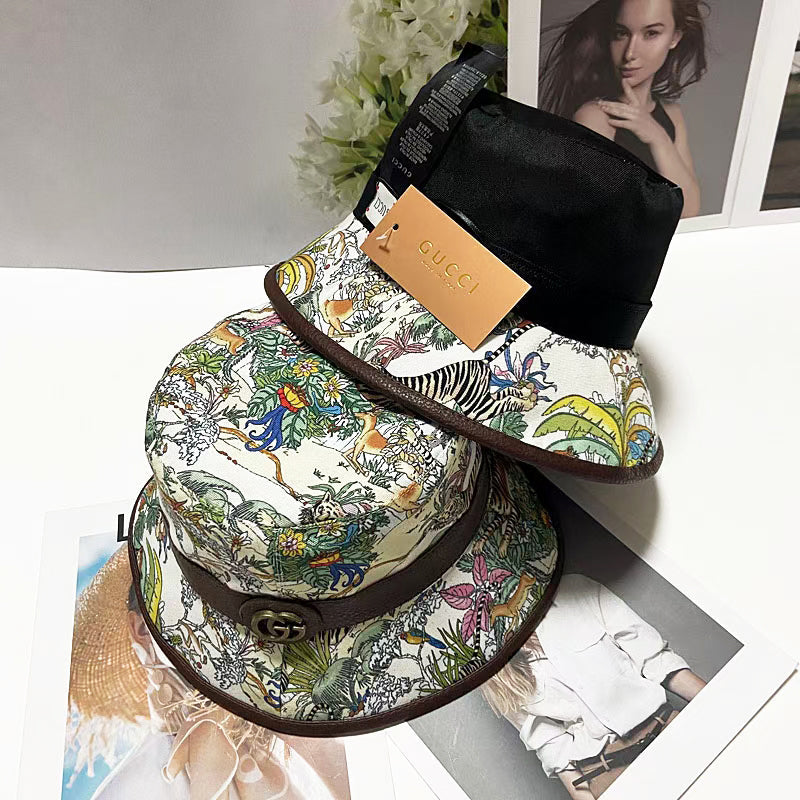 Classico cappello da pescatore con stampa giungla