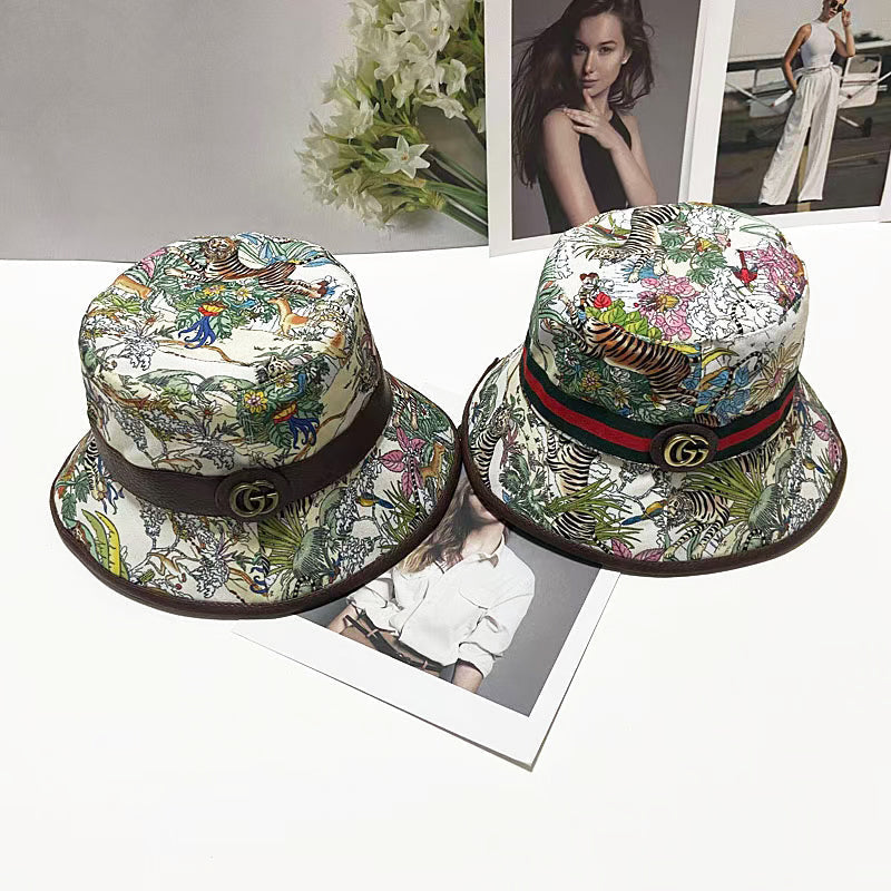 Classico cappello da pescatore con stampa giungla
