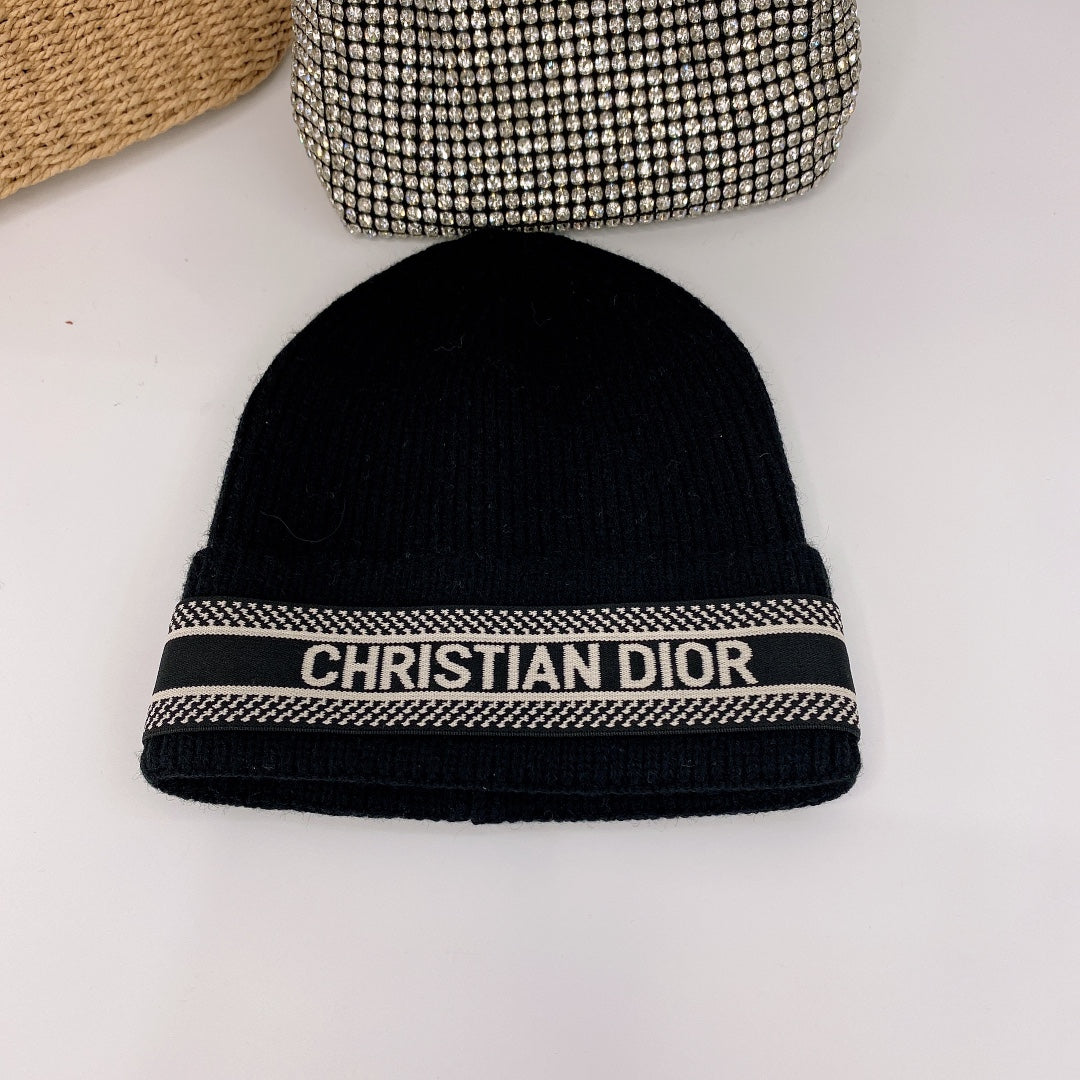 Berretto vintage obliquo in maglia di lana | Cappello invernale di design di lusso