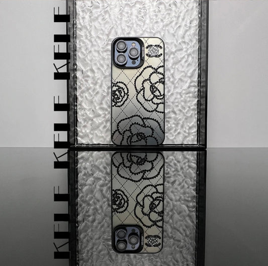CAMELLIA-INSPIRERT IPHONE-ETEKSKE MED UNIKT DESIGN